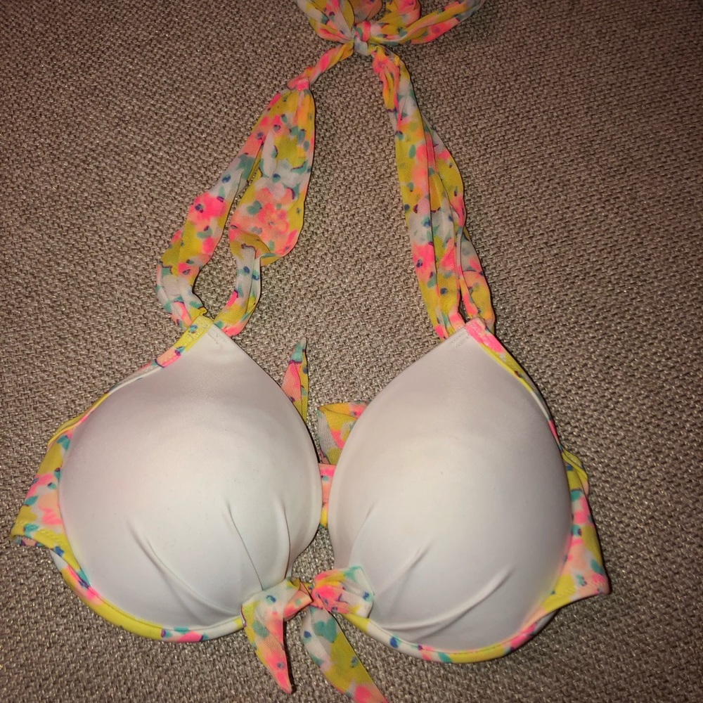 VS Push Up Bikini Top